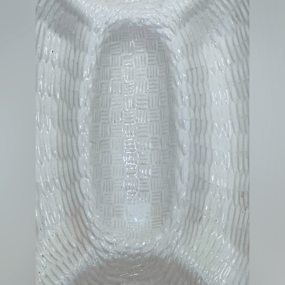 Vintage White Fapor Oval Ceramic Wicker Platter 16 1/2 by 10” - Picture 6 of 7